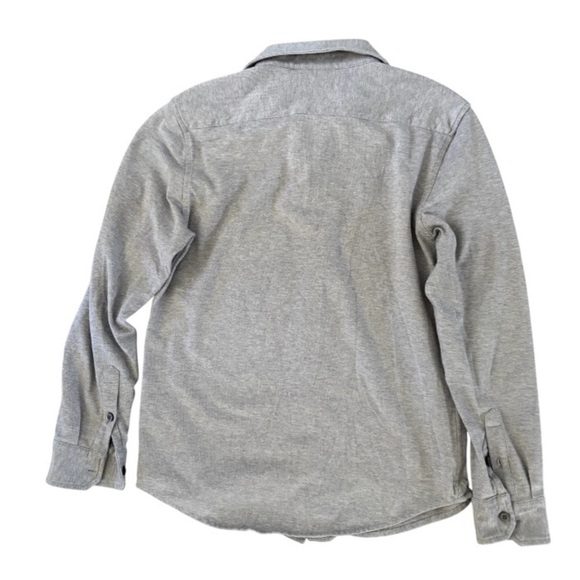 Men's Gray Button Down Shirt Size Medium. Banana Republic. SKU 23 - Picture 2 of 8